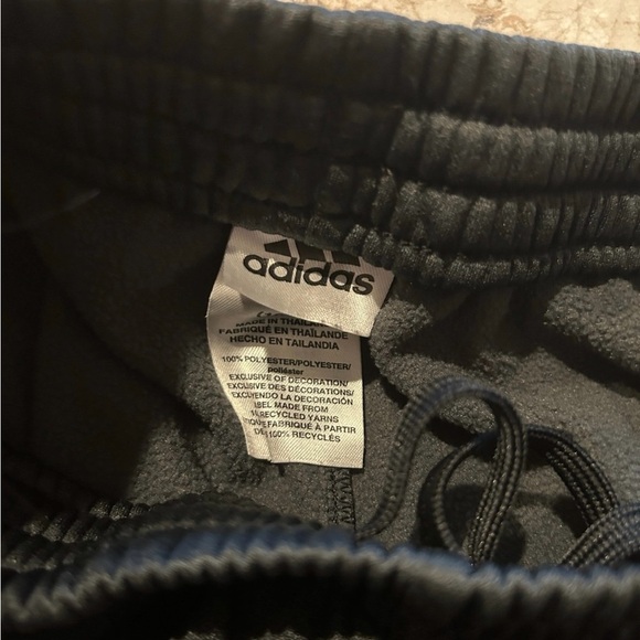 Adidas Youth Fleece Jogger Sweatpants 3 Stripes Gray Medium 10/12 - Picture 6 of 11